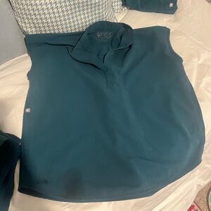 Caribbean blue figs top ￼